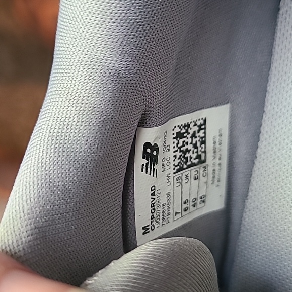 NEW BALANCE GIRLS PINK AND GRAY SIGNATURE ATHLETIC SHOES SIZE 7 - Picture 9 of 12